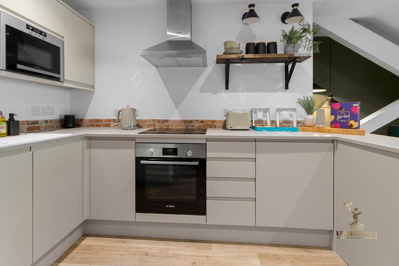 Luxe Courtyard Apartment For 4 Near Exeter City Centre Buitenkant foto