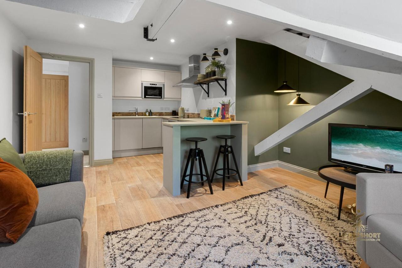 Luxe Courtyard Apartment For 4 Near Exeter City Centre Buitenkant foto