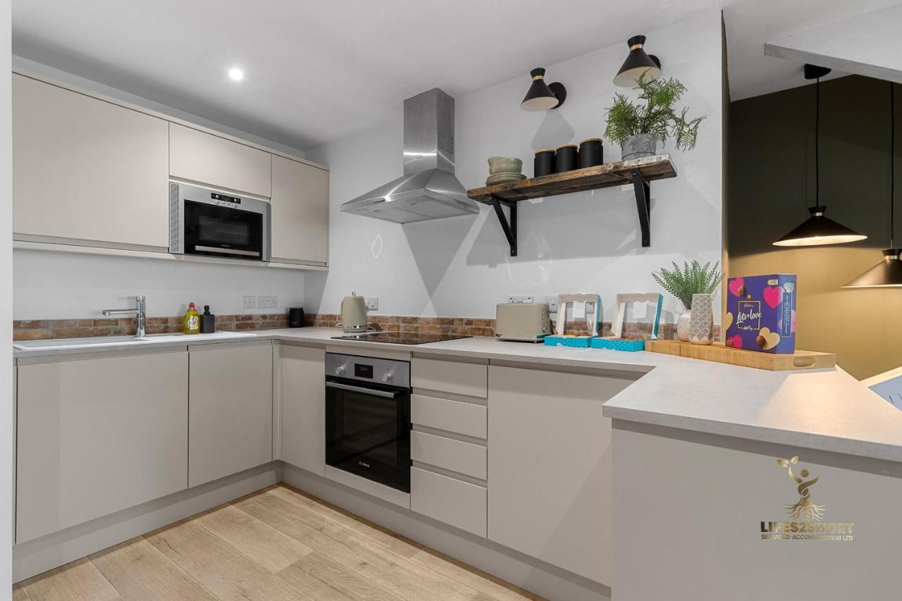 Luxe Courtyard Apartment For 4 Near Exeter City Centre Buitenkant foto