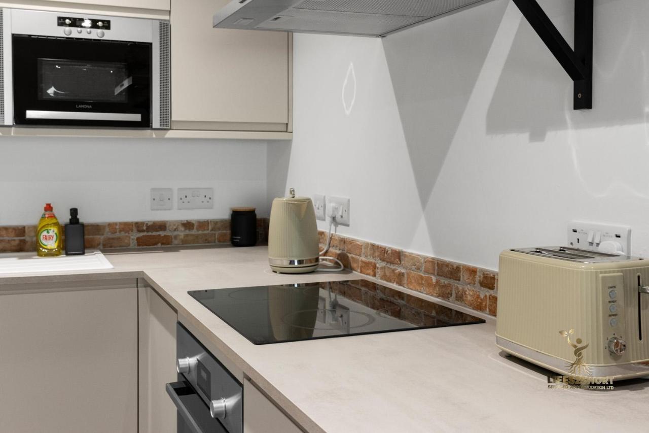 Luxe Courtyard Apartment For 4 Near Exeter City Centre Buitenkant foto