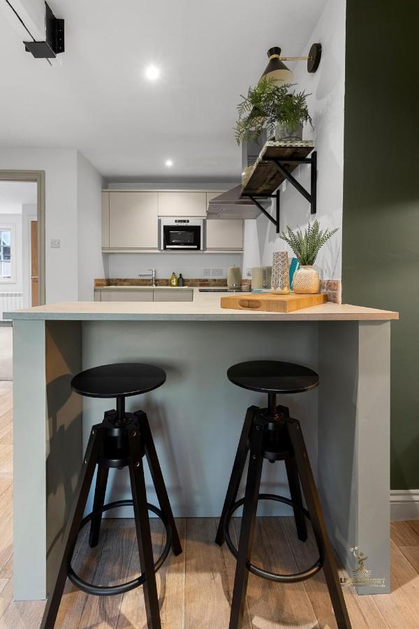 Luxe Courtyard Apartment For 4 Near Exeter City Centre Buitenkant foto
